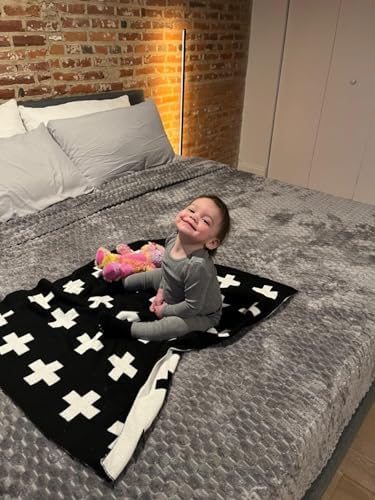Mimixiong Baby Blanket 30x40 Inch Cross Swiss Pattern