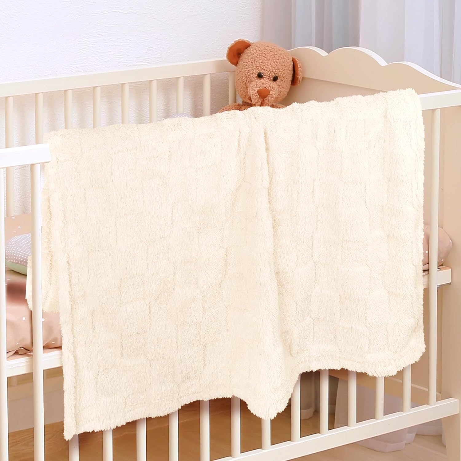 VEIDIA Plush Checkered Baby Blanket 30x39 Beige