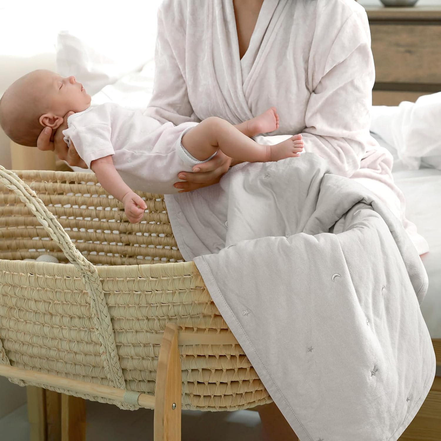 Lulu Moon Baby Crib Blanket - Lightweight 30x40 Jersey Cotton Quilt