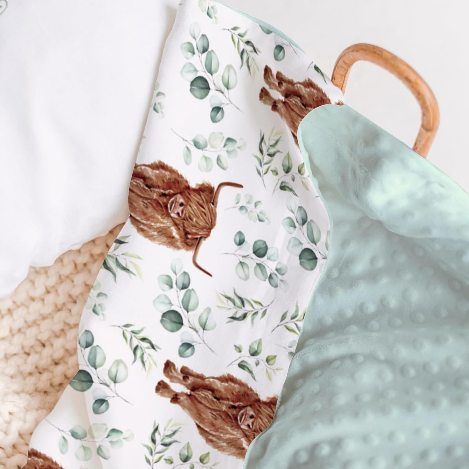 Soft Plush Eucalyptus Leaf Mink Blanket for Baby