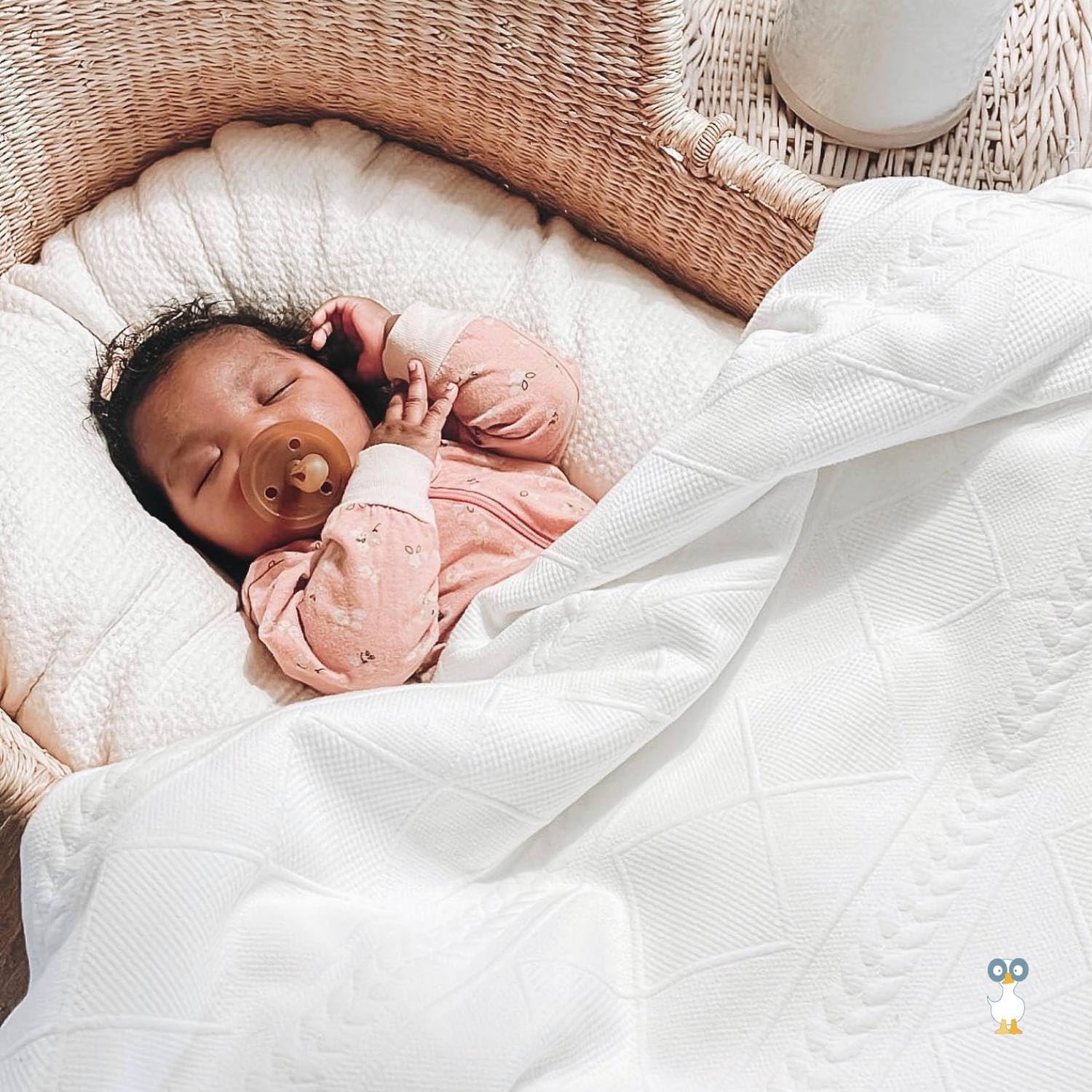 GooseWaddle Luxury Knit Baby Blanket 30x40 White