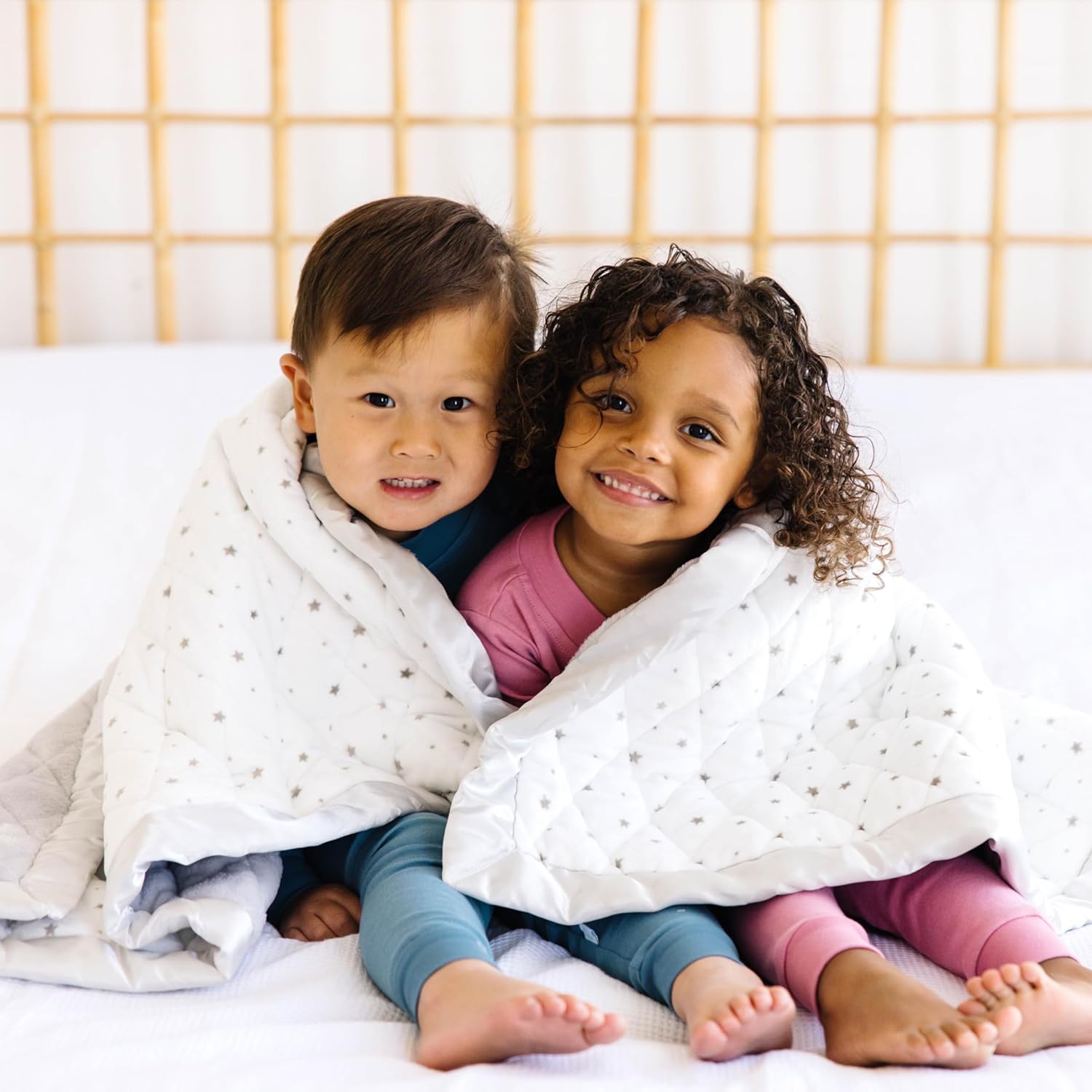 Dreamland Baby 4lb Weighted Blanket for Kids - White with Grey Stars