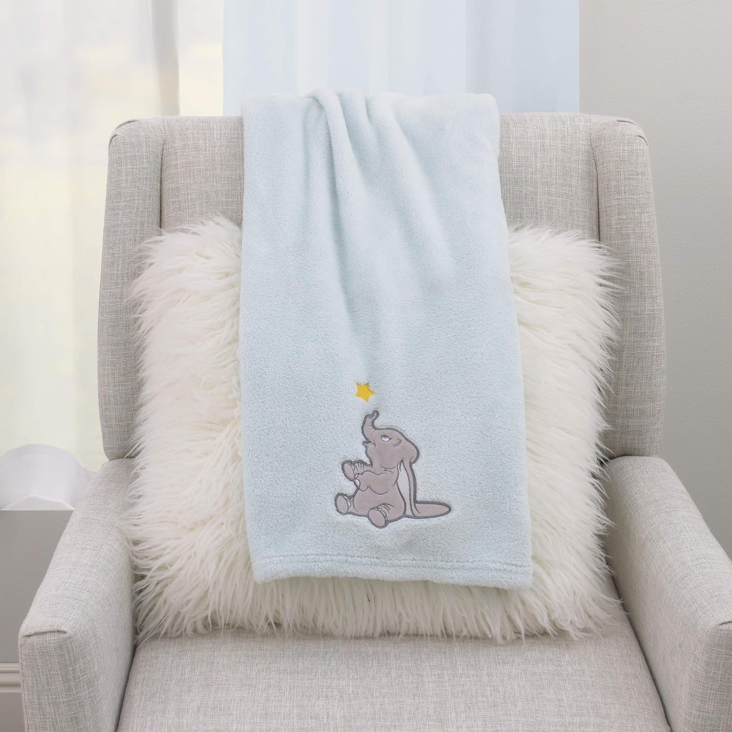 Disney Dumbo Baby Blanket with Applique 1